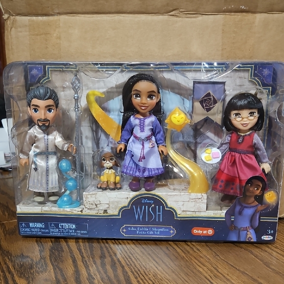 DISNEY Wish Asha, Dahlia & Magnifico Petite Doll Gift Set & Accessories - NEW - Picture 1 of 9